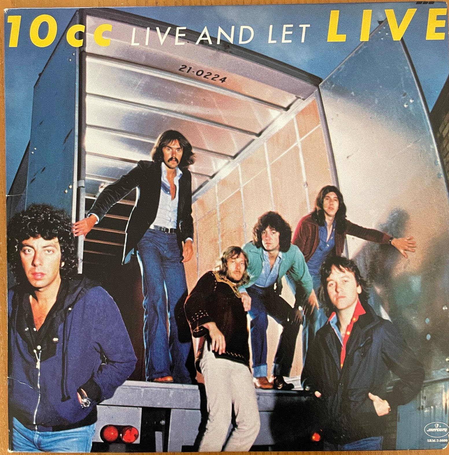 10 CC - Live And Let Live ( 2 LP klaphoes), Ophalen of Verzenden, Zo goed als nieuw, 12 inch, Poprock