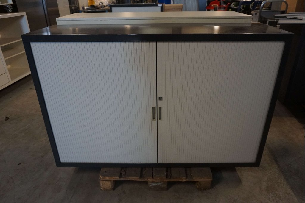 Brede archiefkast roldeurkast garagekast kantoorkast