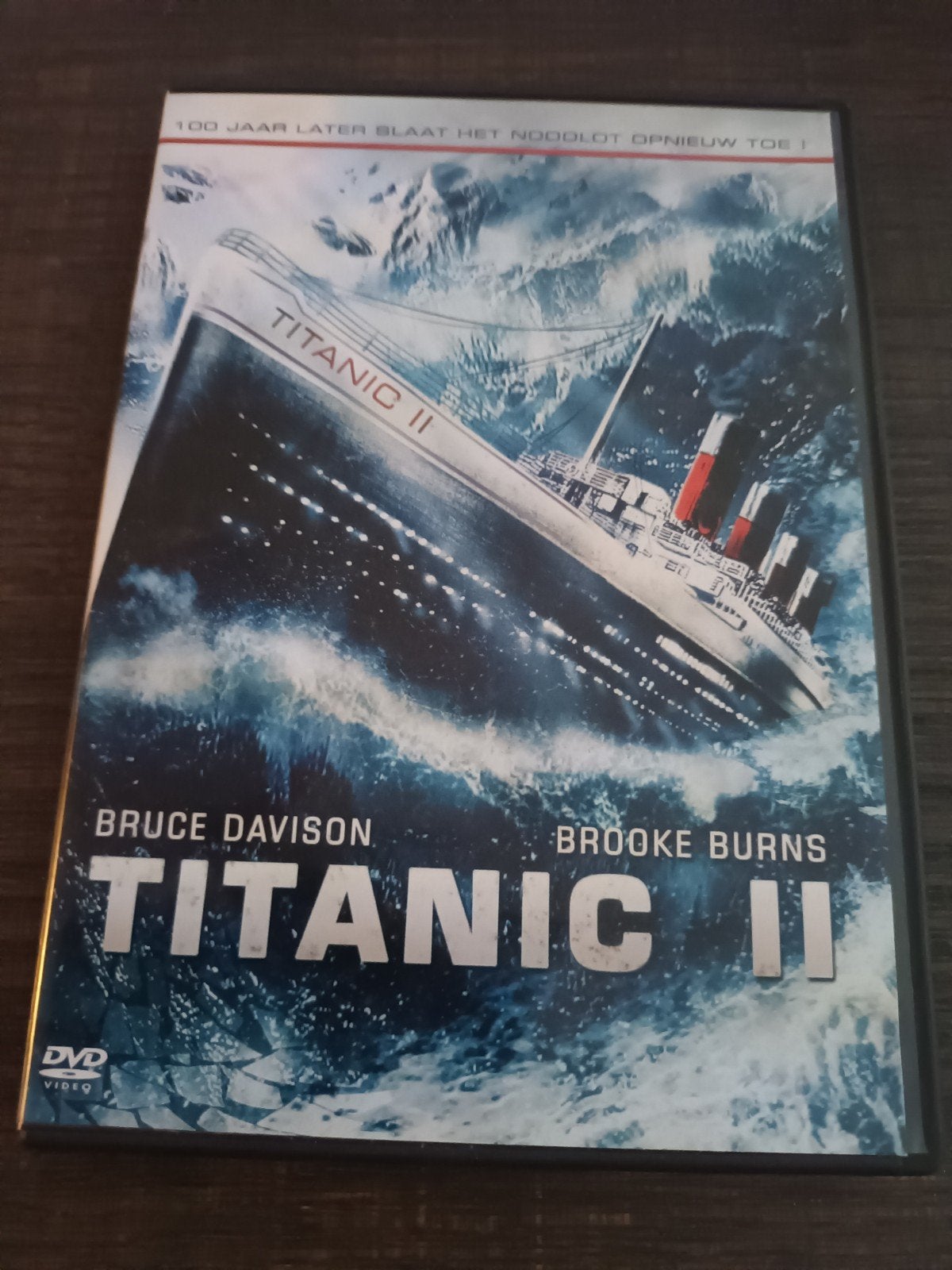 dvd Titanic 2, Ophalen of Verzenden, Zo goed als nieuw