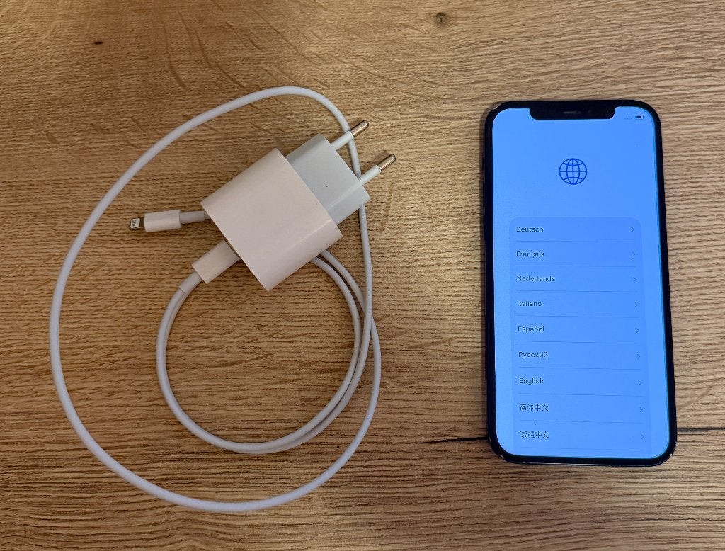 iPhone 12 Zwart 64 GB – 79% Batterij – Incl. 20W Oplader, Telecommunicatie, Mobiele telefoons | Apple iPhone, Gebruikt, Zwart