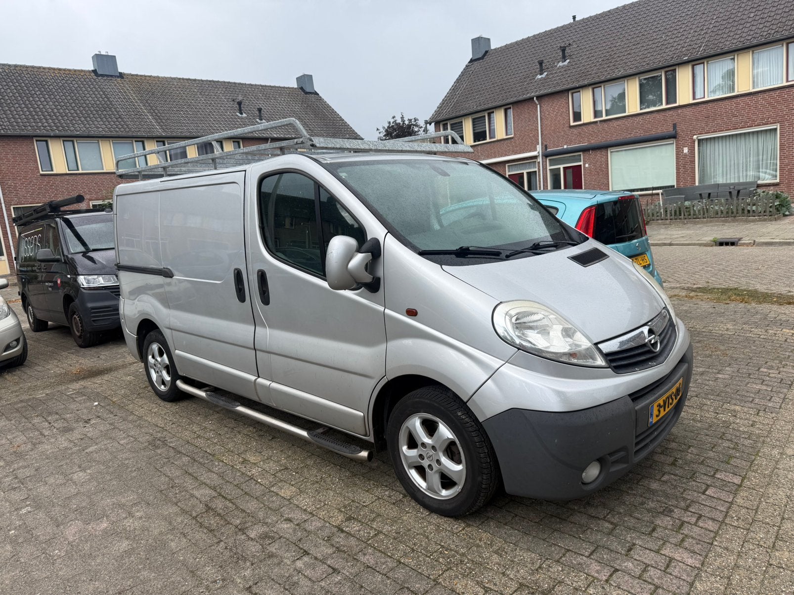 Opel Vivaro 2.0 Cdti 84KW BV 2012 dubbele schuifdeur, 4 cilinders, Particulier, Te koop, 3 stoelen