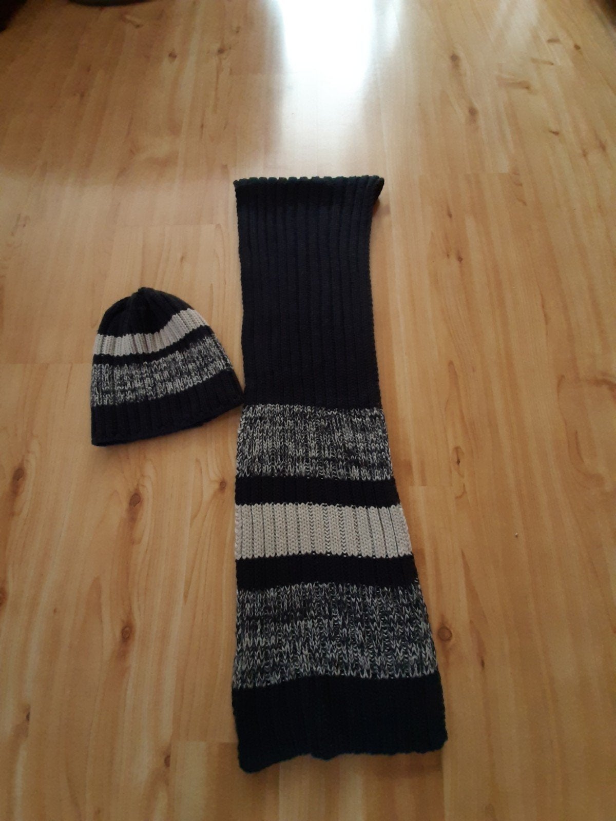 sjaal en muts nieuw, Ophalen of Verzenden, Nieuw, Overige maten, Muts
