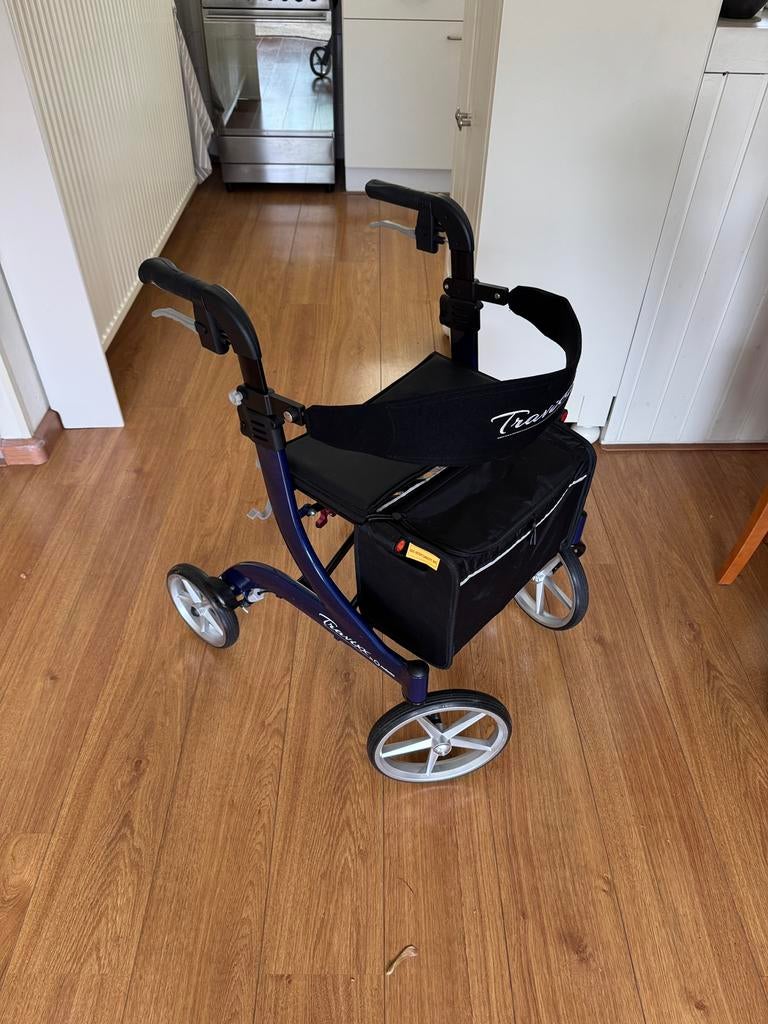 Travixx deluxe rollator maat S, Diversen, Ophalen, Opvouwbaar, Zo goed als nieuw