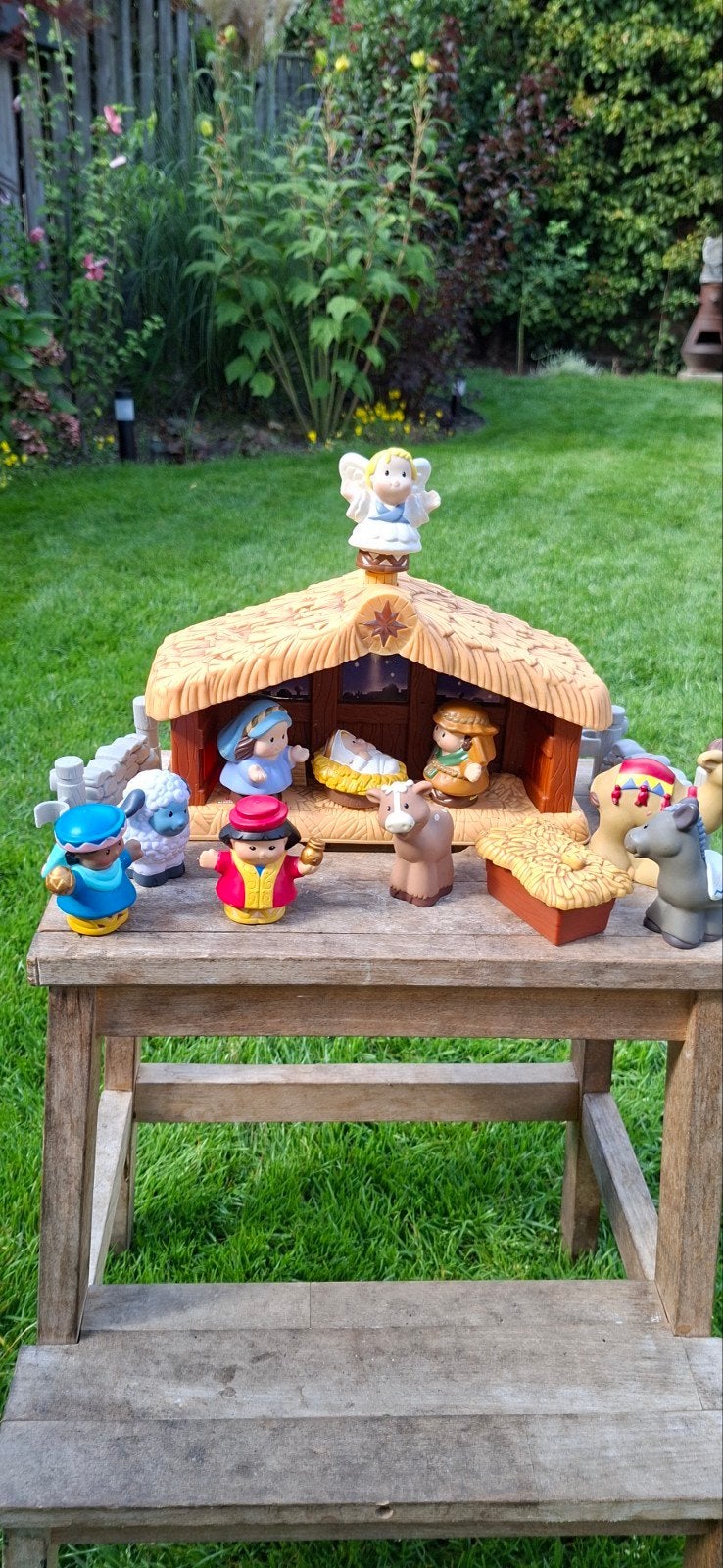 Fisher-Price Little People Kerststal met licht en geluid, Ophalen, Zo goed als nieuw, Speelset, Met licht