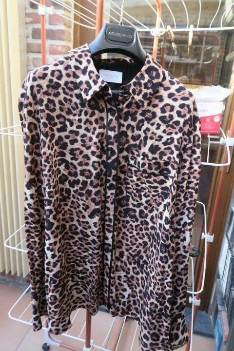 Blouse nieuw dierenprint bruin zwart Nenette mt 42, Bruin, Maat 42/44 (L), Ophalen of Verzenden, Nenette