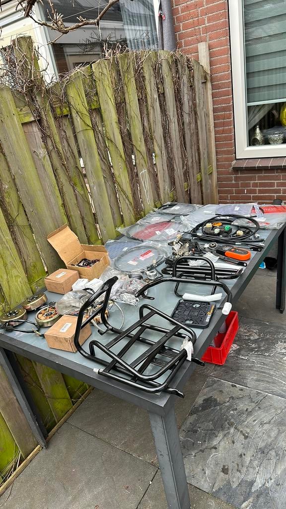 Partij scooter onderdelen, Ophalen, Zo goed als nieuw, Overige typen, Overige merken