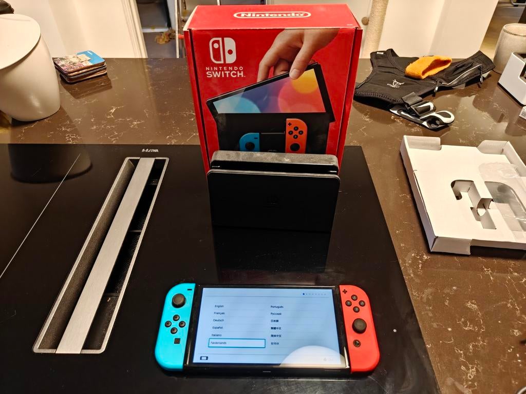 Nintendo Switch OLED - Zo goed als nieuw!, Ophalen, Zo goed als nieuw, Met 1 controller, Switch OLED