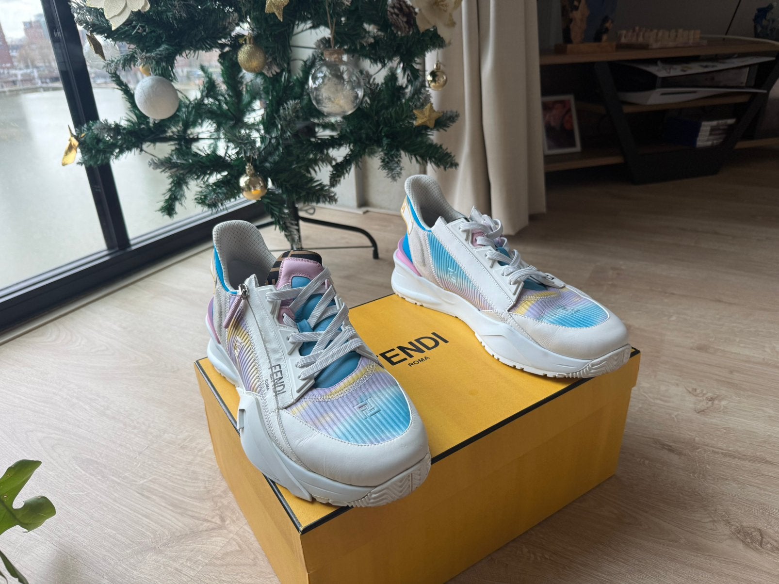 Fendi Sneakers maat 44, Kleding | Heren, Overige kleuren, Nieuw, Ophalen of Verzenden, Sneakers of Gympen
