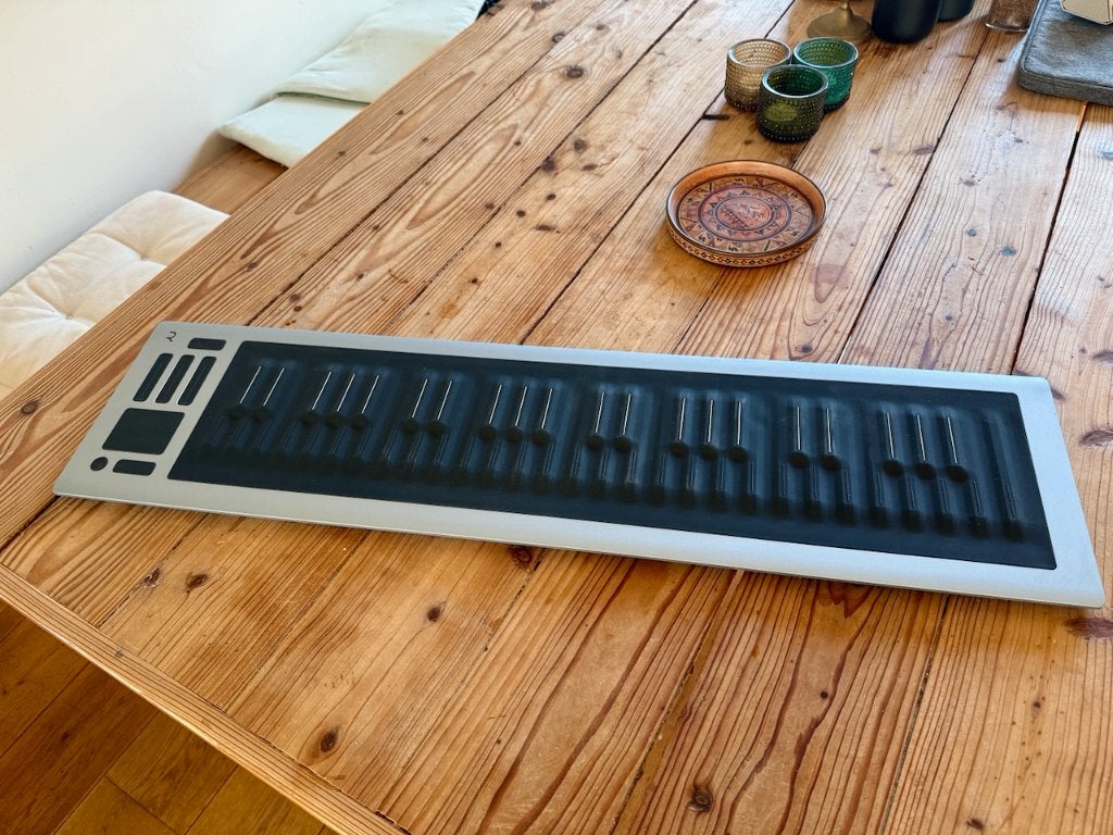 Roli Seaboard Rise 2 49 keys (MPE MIDI,  doos, USB-C), Muziek en Instrumenten, Ophalen, Zo goed als nieuw