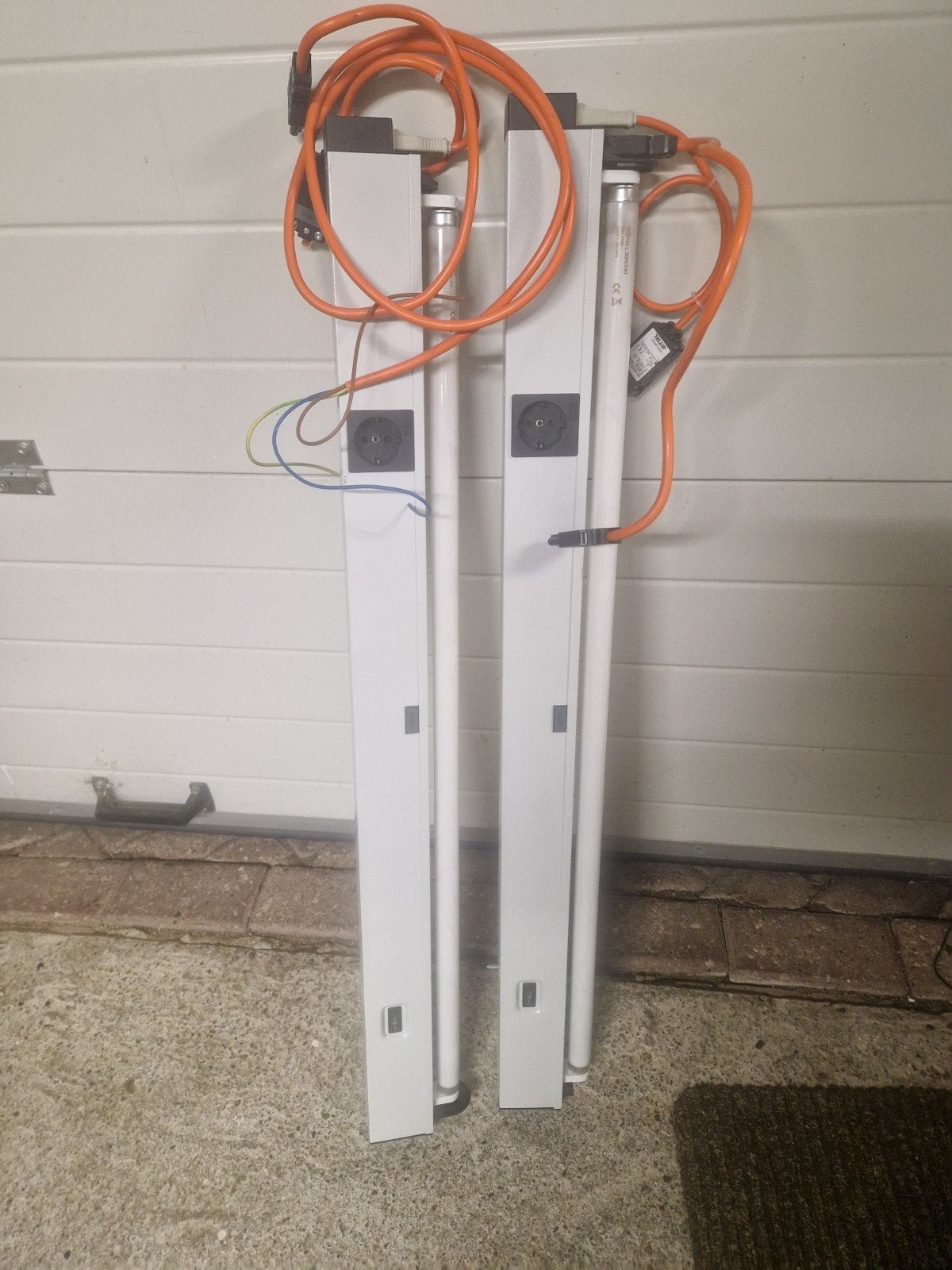 tl verlichting met stopcontact, Ophalen, Gebruikt, Minder dan 50 watt, Lamp met armatuur
