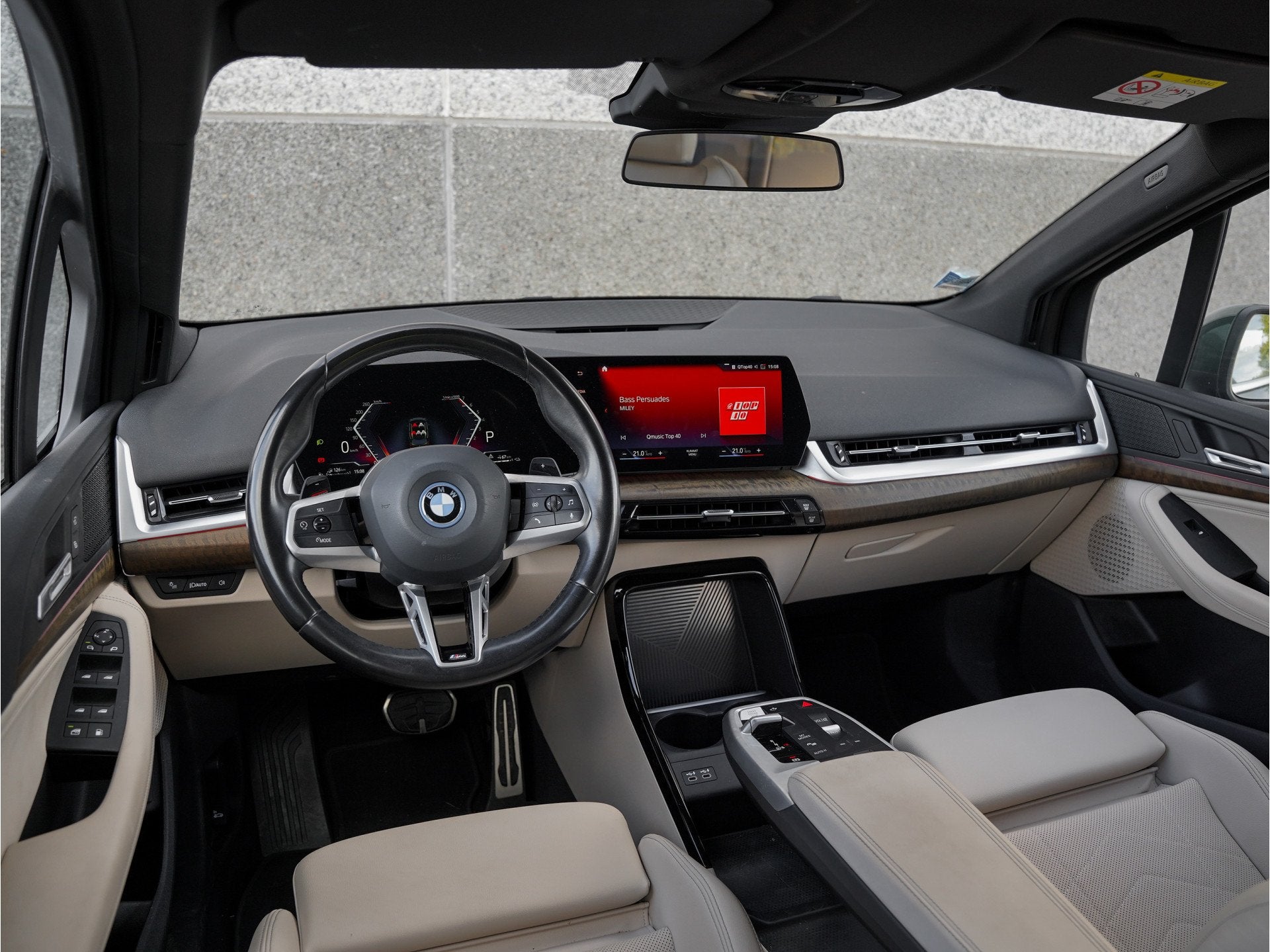 BMW 2 Serie Active Tourer 225e xDrive M-Pakket | Sanremo Gre, Auto's, Automaat, 1800 kg, Gebruikt, Euro 6