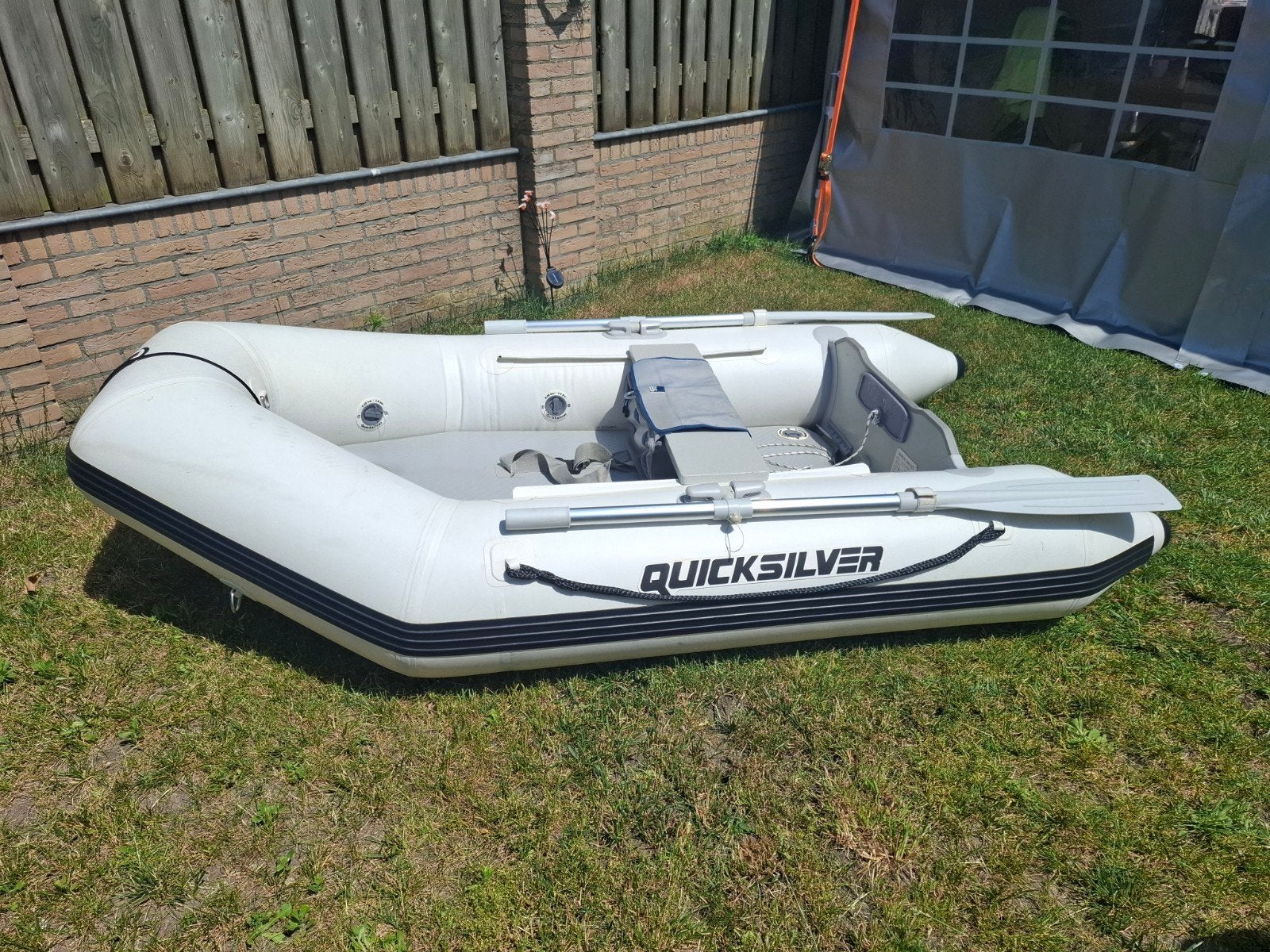 Quiksilver 240 rubberboot + yamaha 4pk motor, Watersport en Boten, Rubberboten, Ophalen, Quicksilver