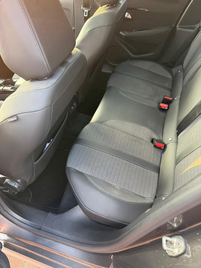 Peugeot 208 1.2 Puretech 100pk 2020 Grijs, Auto's, Voorwielaandrijving, Euro 5, Stof, Zwart
