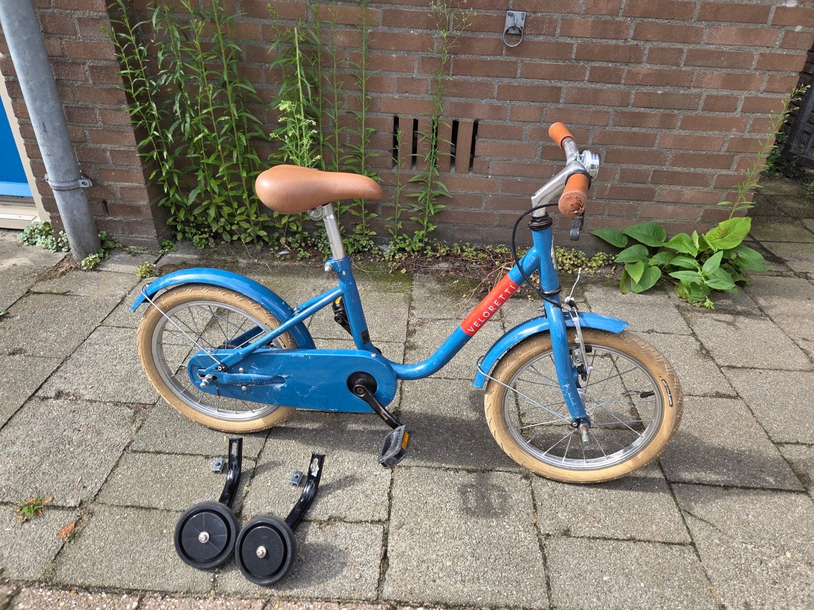 Veloretti Kinderfiets 16 inch met zijwieltjes blauw, Ophalen, Zijwieltjes, Velgrem, Veloretti