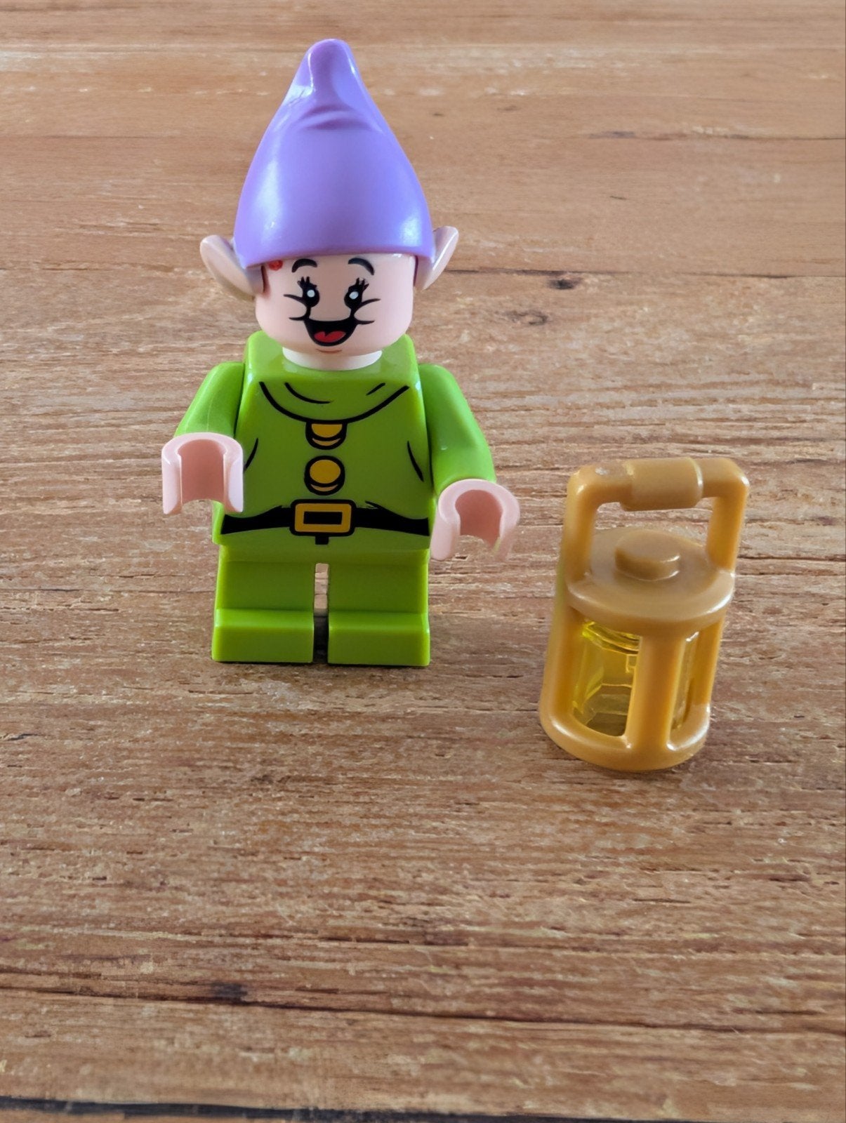 Lego Minifigures Disney Sneeuwwitje/ Dopey met lantaarn, Kinderen en Baby's, Lego, Nieuw, Ophalen of Verzenden, Minifiguur