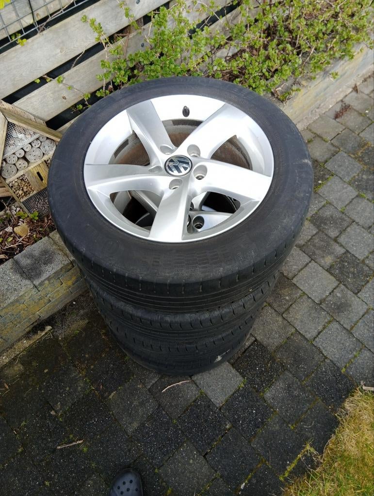 Vw Skoda Audi 5x112 16inch velgen zomer/winterbanden 2sets, Ophalen, Gebruikt