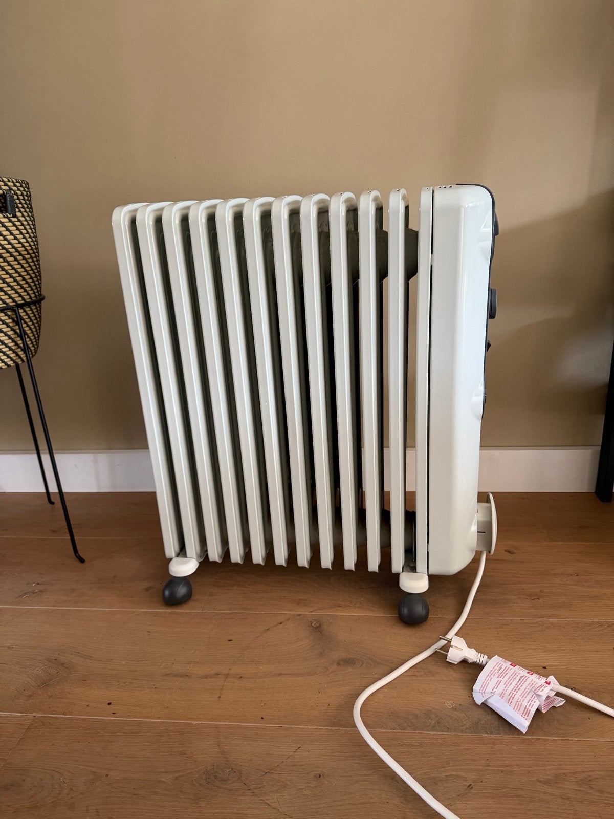 DeLonghi TRRS1225 Oliegevulde Radiator - 2500W, Ophalen, Zo goed als nieuw, 800 watt of meer, Radiator