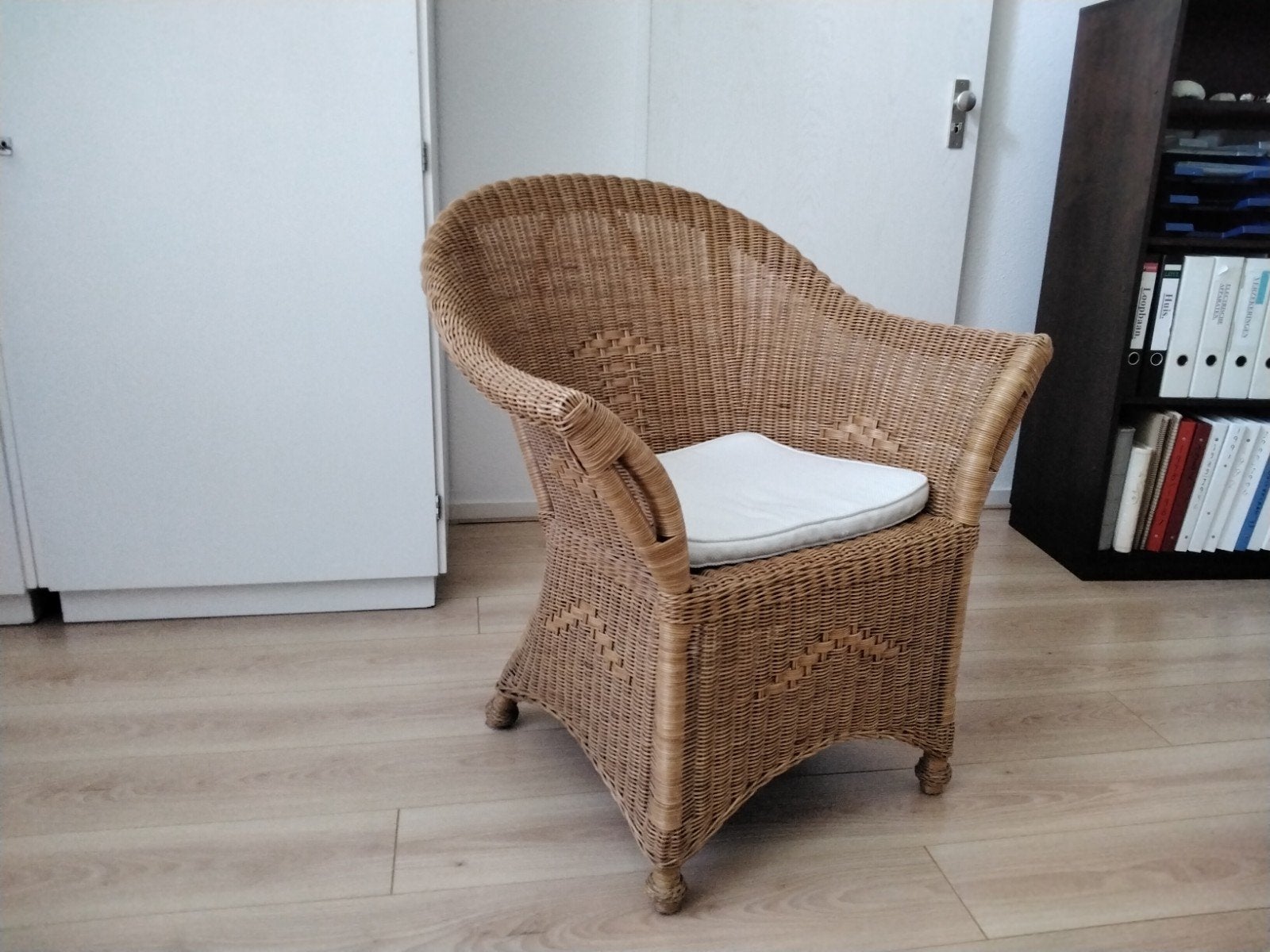 Loom fauteuil, Ophalen, Gebruikt, Bruin, Eén