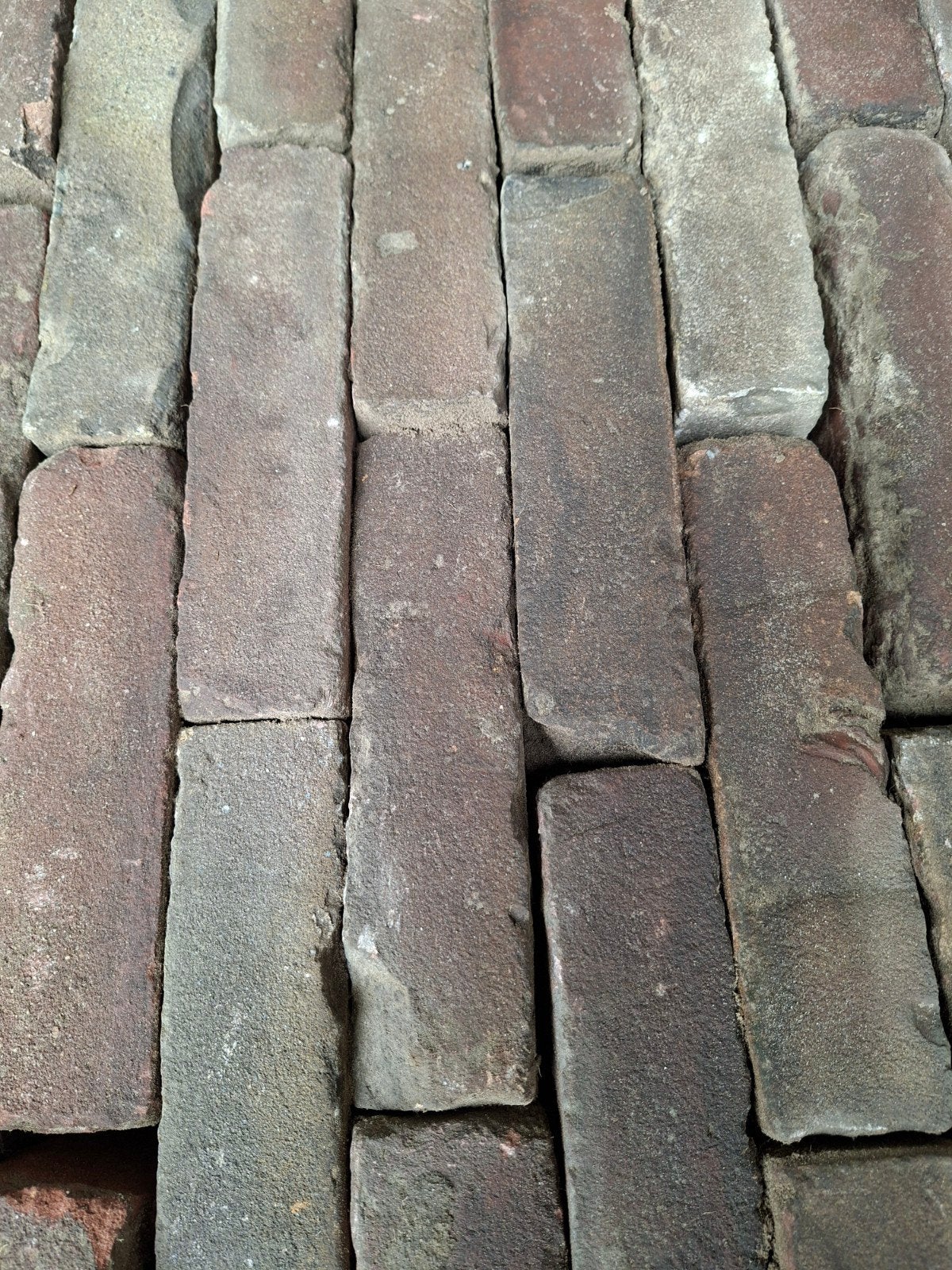 oude gebakken waaltjes op pallets 30m2, Ophalen, Gebruikt, Keramiek, Klinkers