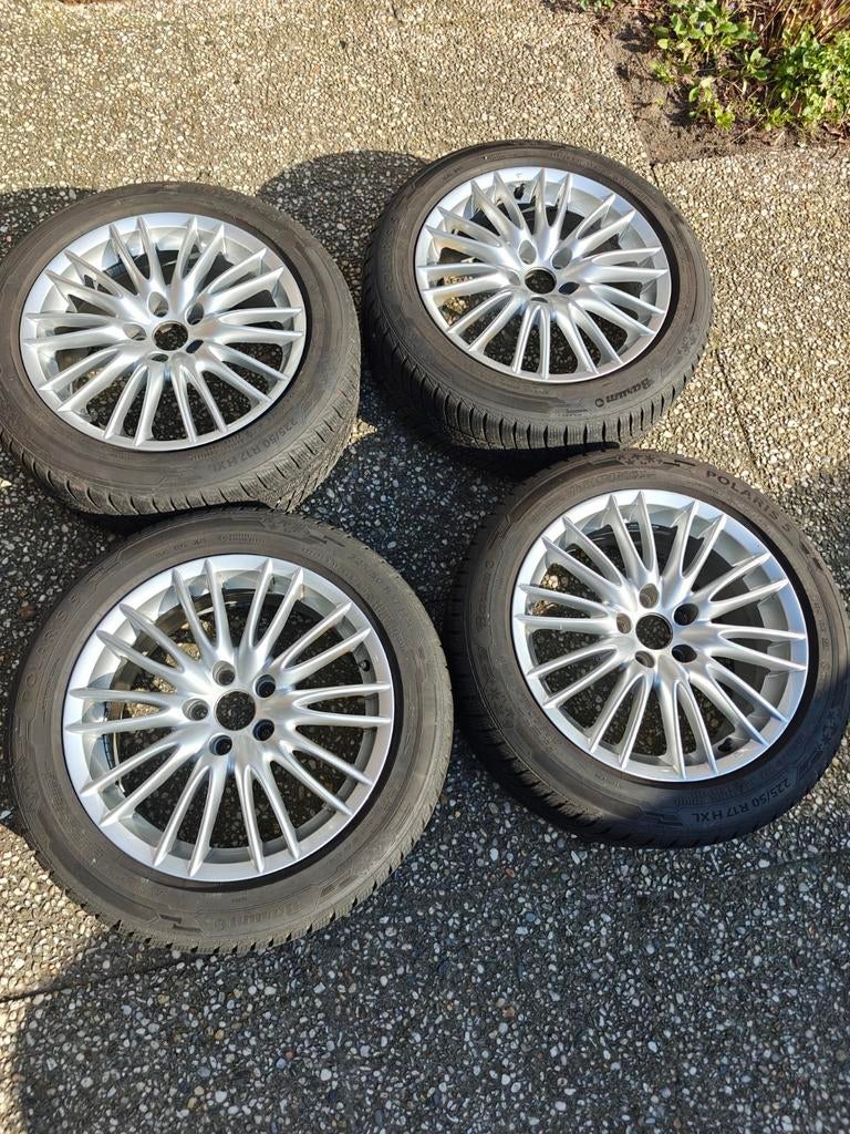 Alfa Romeo winterbanden (159, Giulietta) met 6-7mm profiel, Auto-onderdelen, Banden en Velgen, Ophalen, Gebruikt, Banden en Velgen