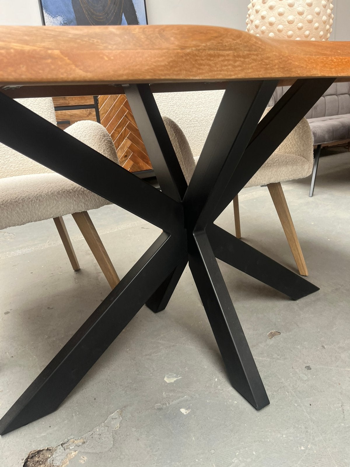 Magazijn leegverkoop eettafel boomstam mangohout matrix zwar, Hout, Nieuw, Ophalen of Verzenden, Info@wkhome.nl