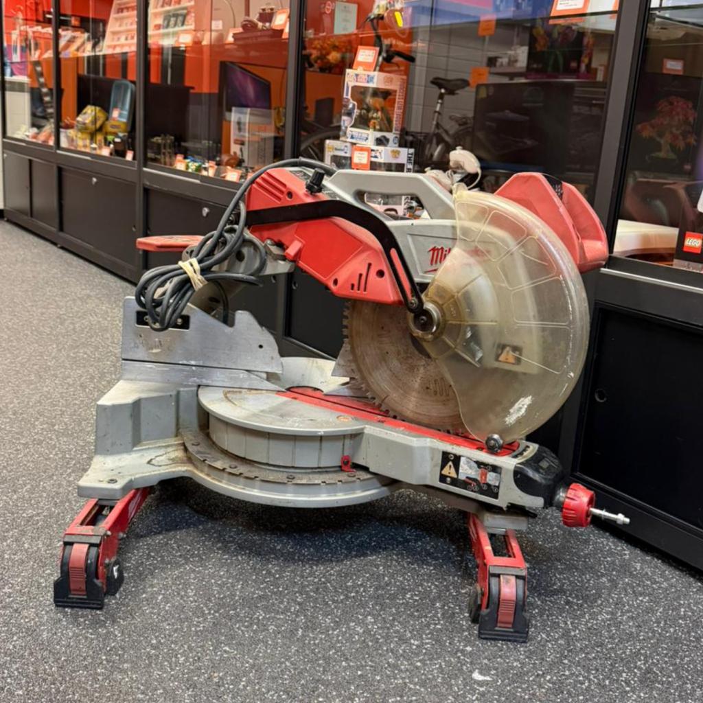 Milwaukee Ms 305DB Verstek/Afkortzaag | Met garantie, Doe-het-zelf en Verbouw, Gereedschap | Zaagmachines, Milwaukee, Zo goed als nieuw