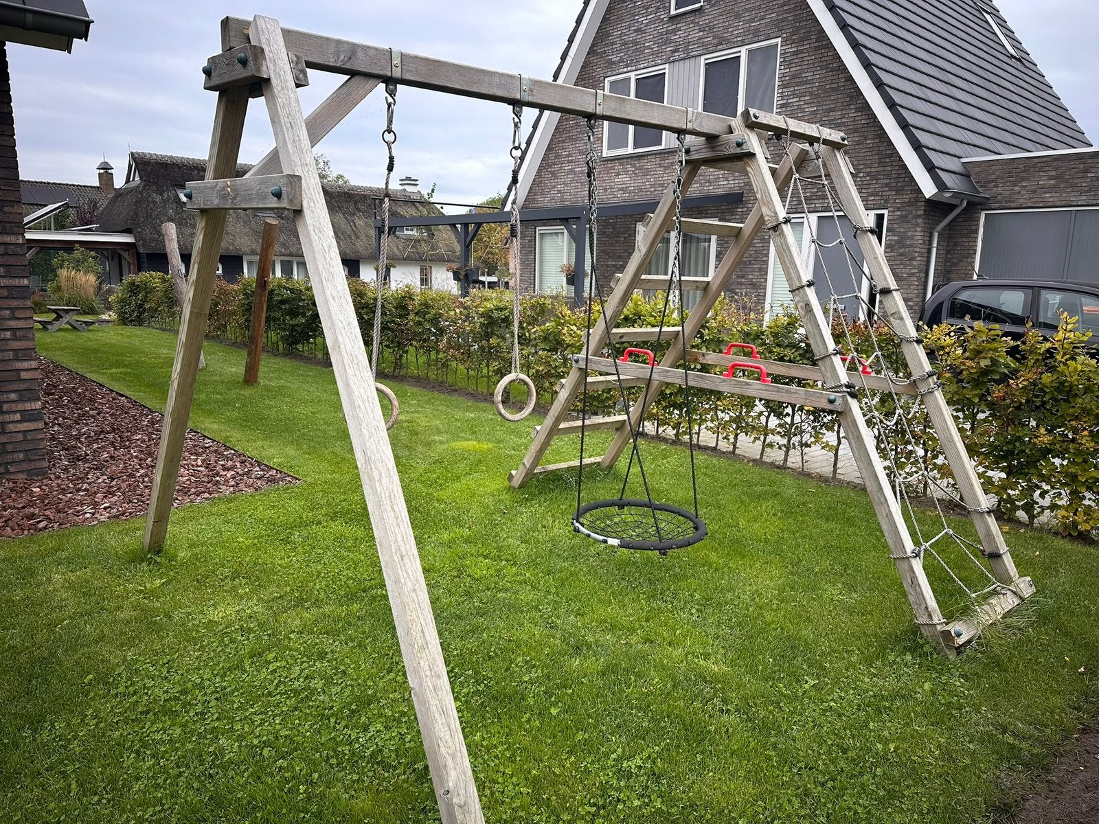 Te Koop houtem speelrek, Ophalen, Gebruikt