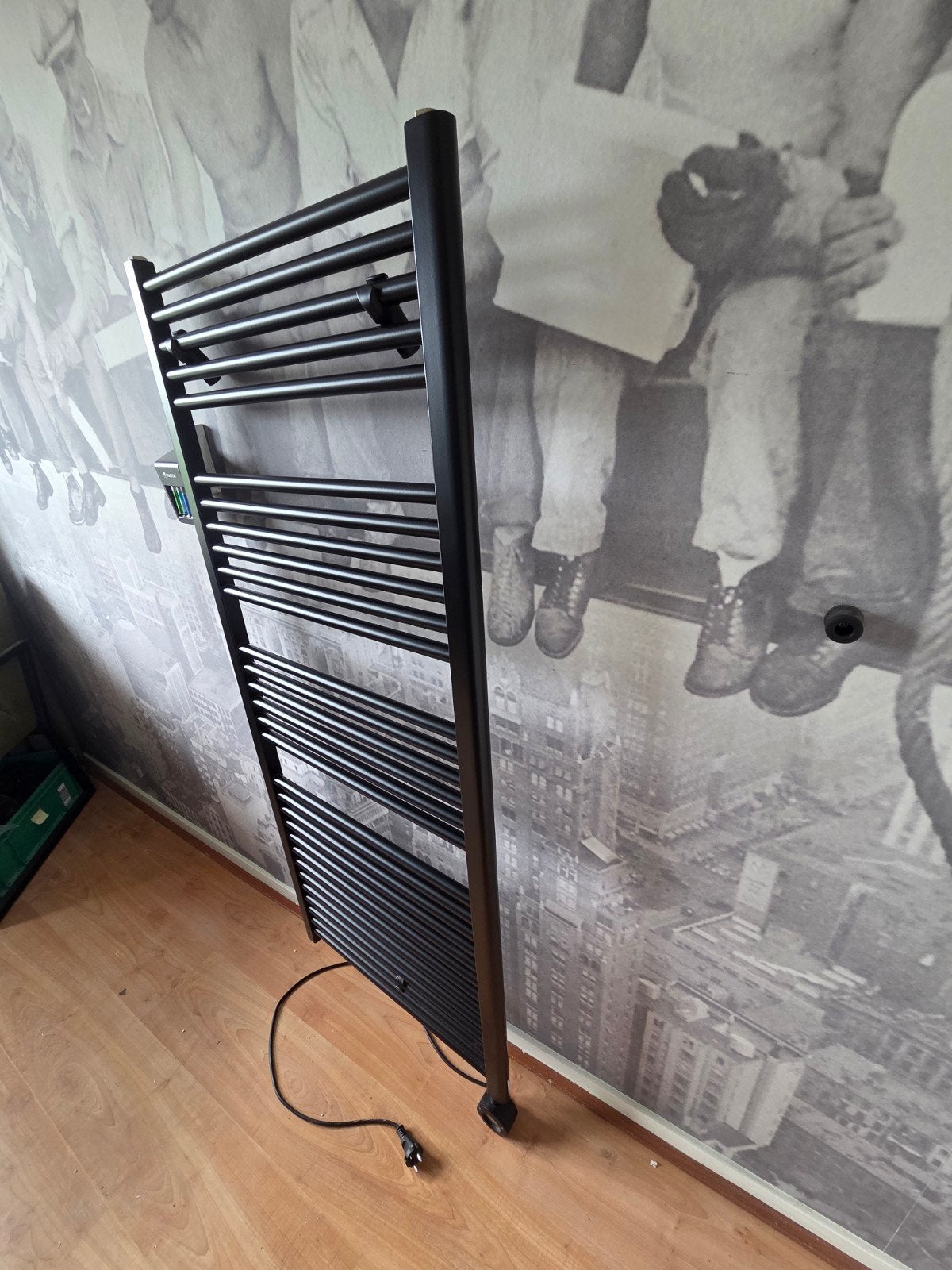 Elektrische design radiator 1000W met thermostaat, Ophalen, Radiator, Zo goed als nieuw, 60 tot 150 cm