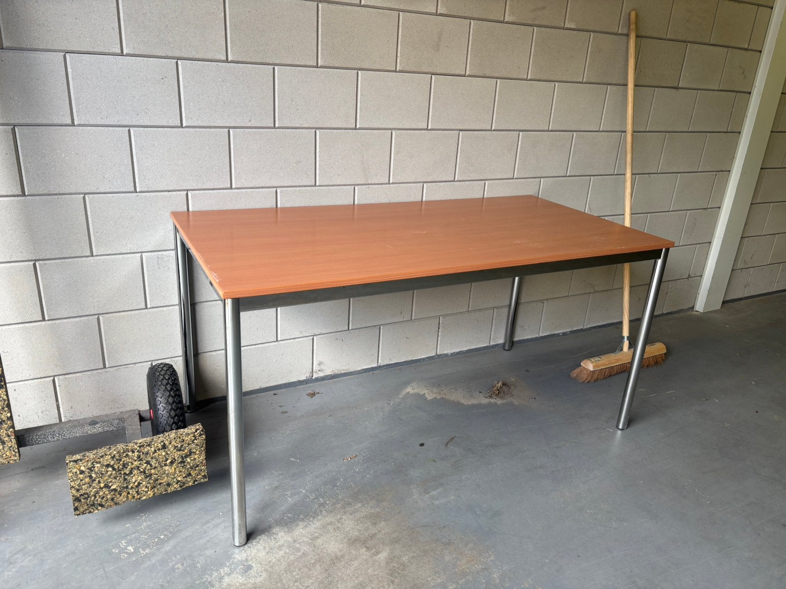 Kantoortafel, klus tafel, Ophalen, Gebruikt