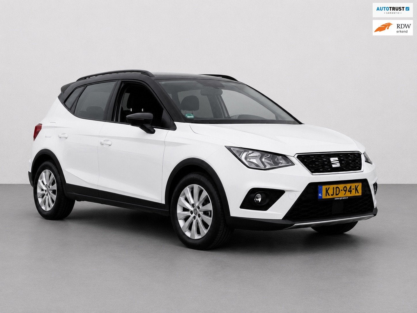 Seat Arona 1.0 TSI Xcellence+Carplay+Camera+DealerOnderhoude, Auto's, Voorwielaandrijving, Dealer onderhouden, Stof, Wit