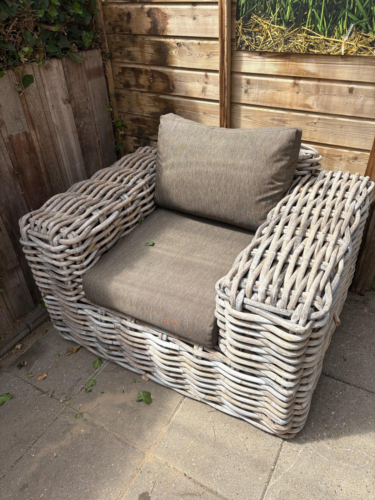 Comfortabele rotan tuinstoel met kussens, Ophalen, Gebruikt, Rotan, Loungeset
