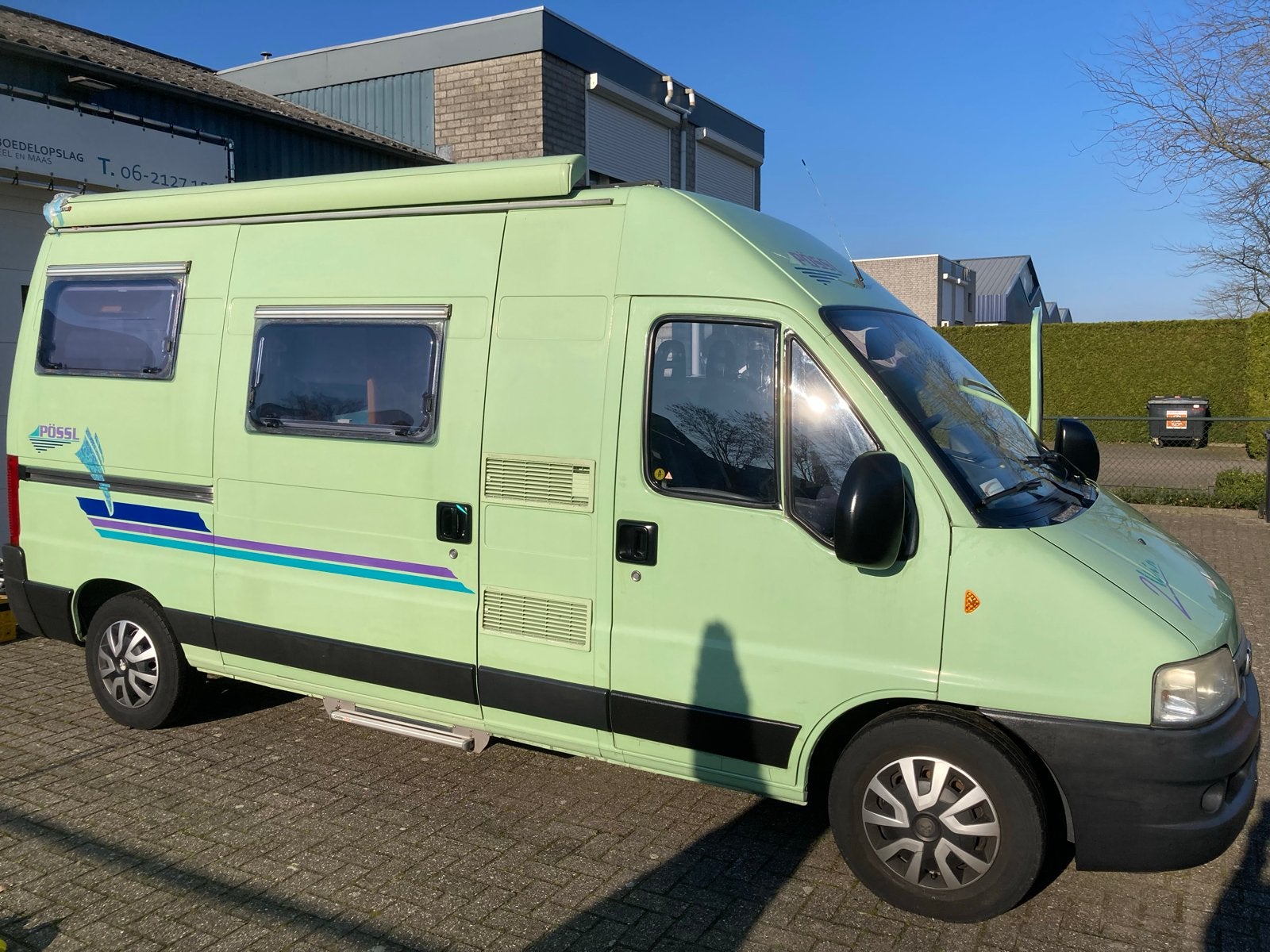 Caravans And Camping Compacte