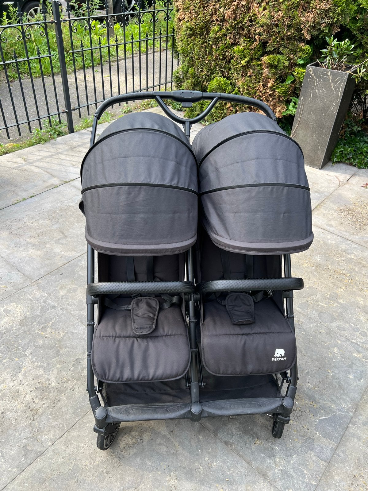 Deryan luxe rolo Tweeling Buggy, Kinderen en Baby's, Kinderwagens en Combinaties, Gebruikt, Duowagen, Ophalen of Verzenden, Kinderwagen