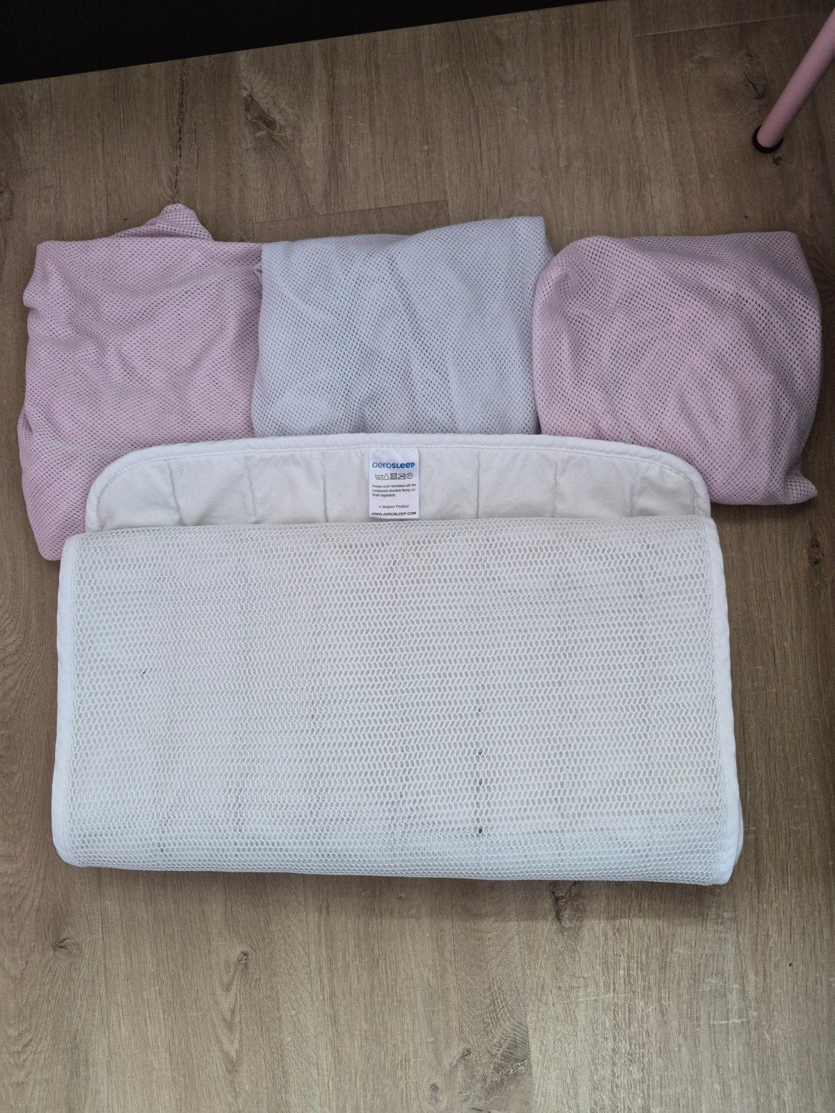 Aerosleep matrasbeschermer en hoeslakens ledikant 120x60, Kinderen en Baby's, Gebruikt, Ophalen of Verzenden, Minder dan 140 cm