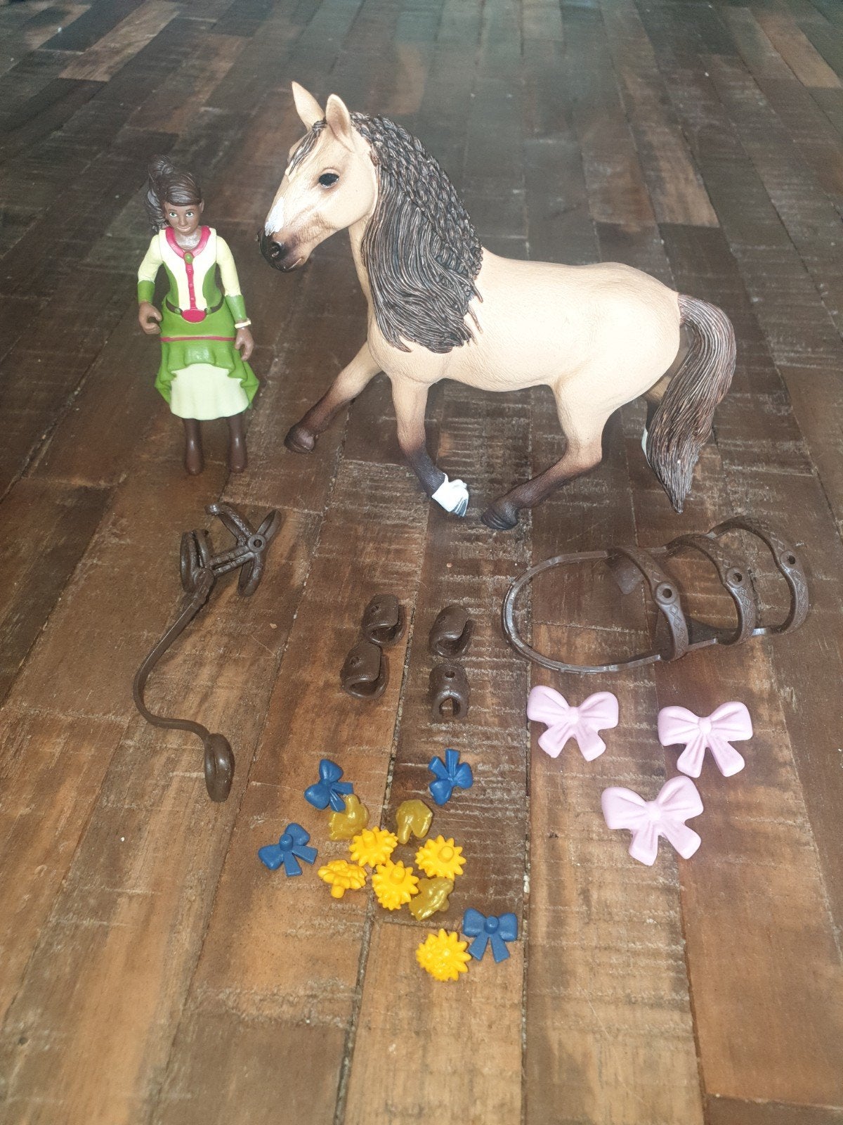 schleich sarah en tori inclusief tuig, Ophalen of Verzenden, Zo goed als nieuw, Hond of Kat, Beeldje of Figuurtje