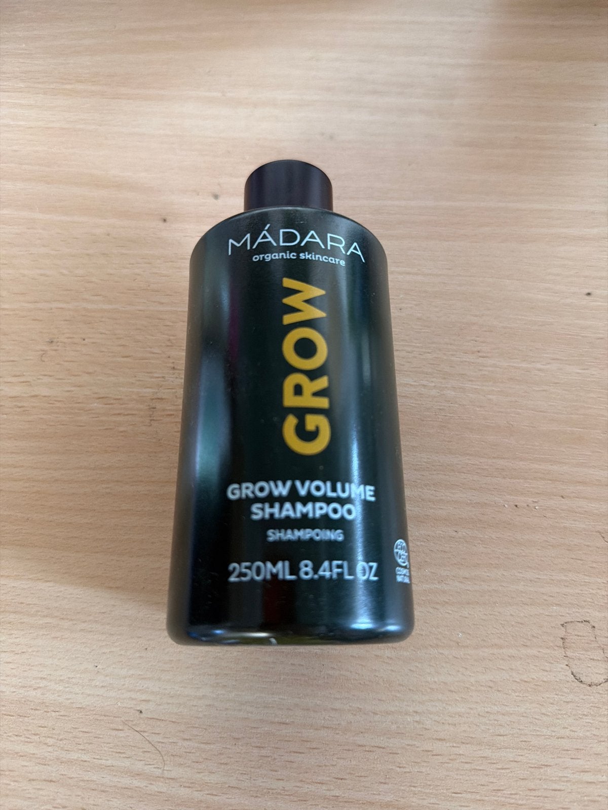 MÁDARA GROW Volume Shampoo 250ml - Nieuw, Nieuw, Shampoo of Conditioner, Ophalen of Verzenden, Nvt