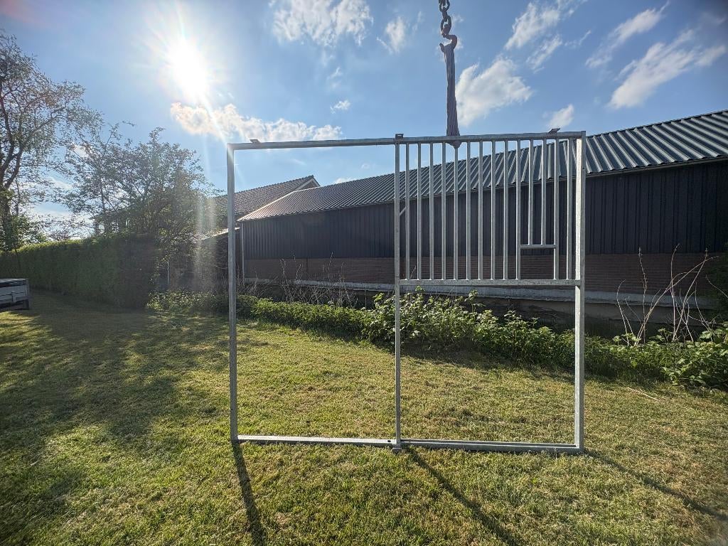 paardenbox voorwand met opening voor schuifdeur  250 cm, Weidegang, 4 paarden of pony's of meer