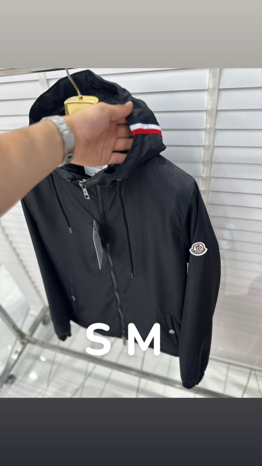 Moncler windbreaker nfc  xs S, Ophalen of Verzenden, Zo goed als nieuw, Maat 46 (S) of kleiner, Zwart