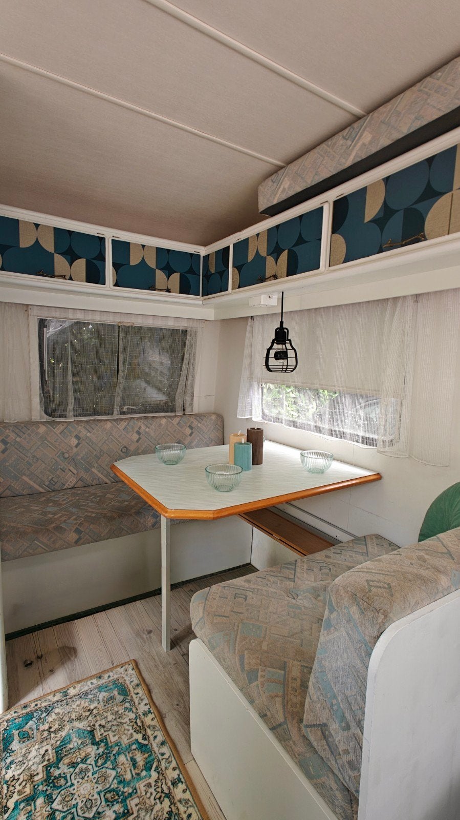 Chateau La Car 400 / 1992 - ✨ Grote voortent ✨ Lichtgewicht!, Caravans en Kamperen, Caravans, Vast bed, Chateau, Uitbouw voortent