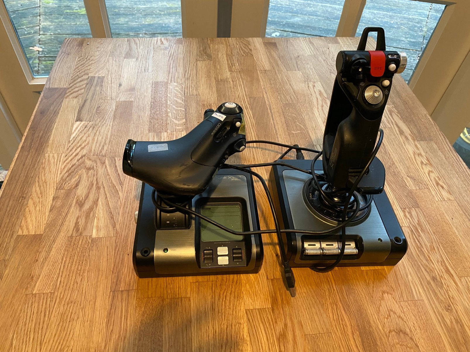 Logitech Saitek X52 pro, Ophalen of Verzenden, Zo goed als nieuw