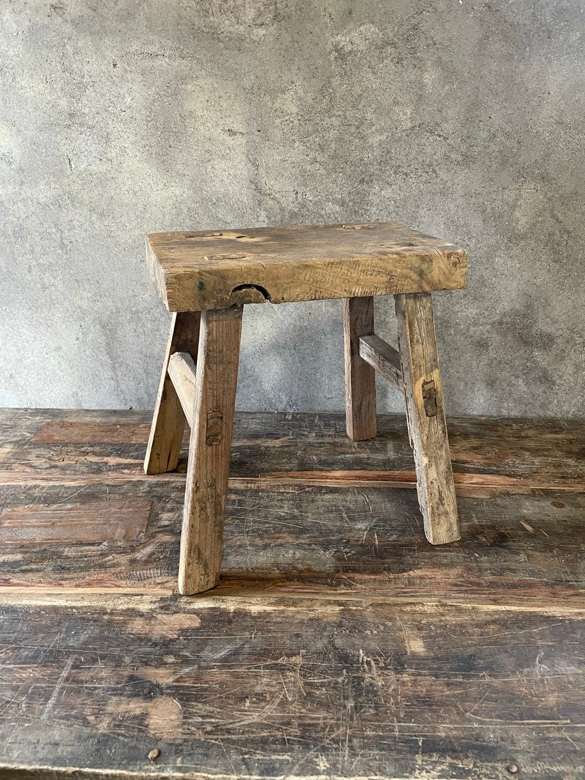 Oud Indiaas houten krukje - 29,5x17,5x32cm, Ophalen