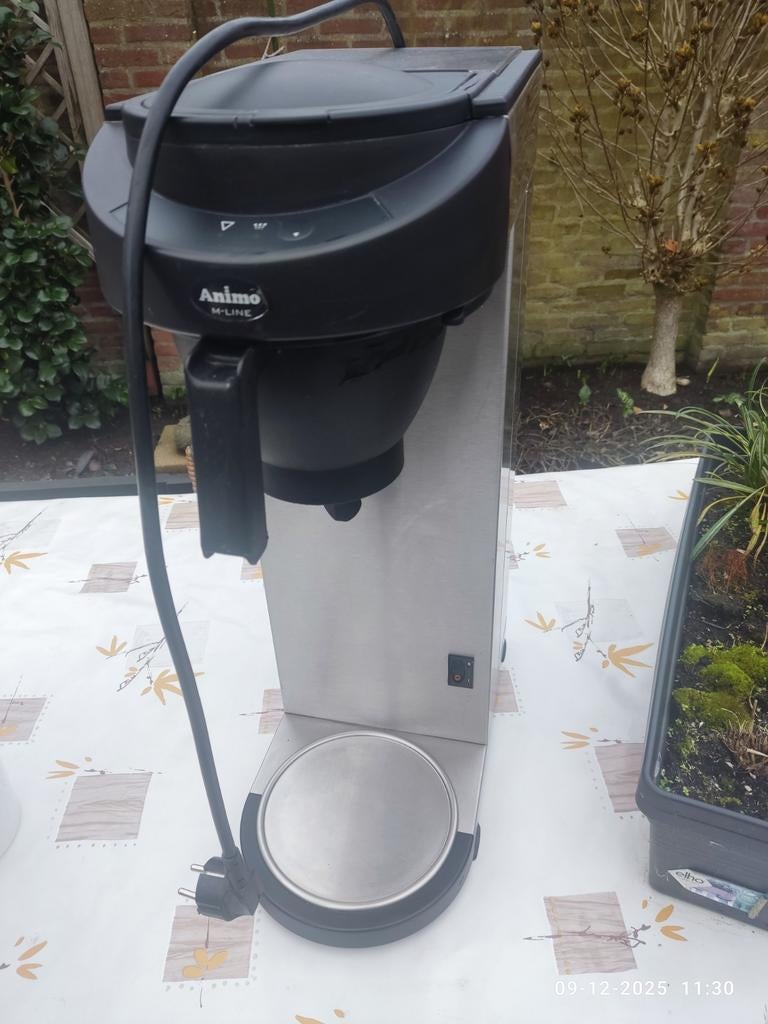 Zwarte Animo MT100 horeca koffiezetapparaat srt bravilor, Ophalen