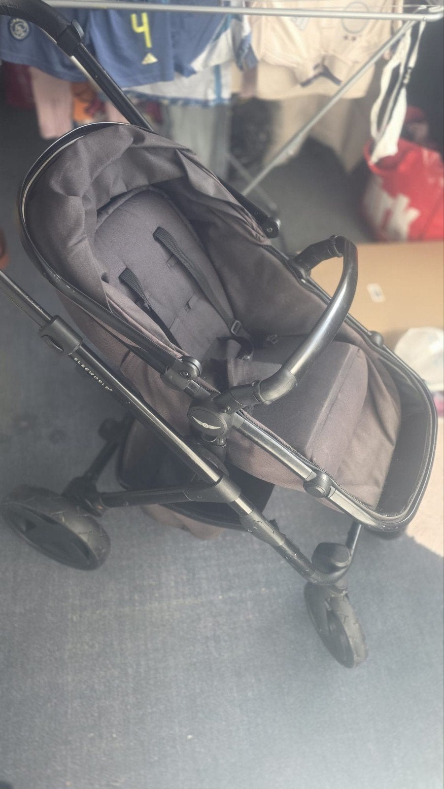 Sleeworld kinderwagen, Ophalen