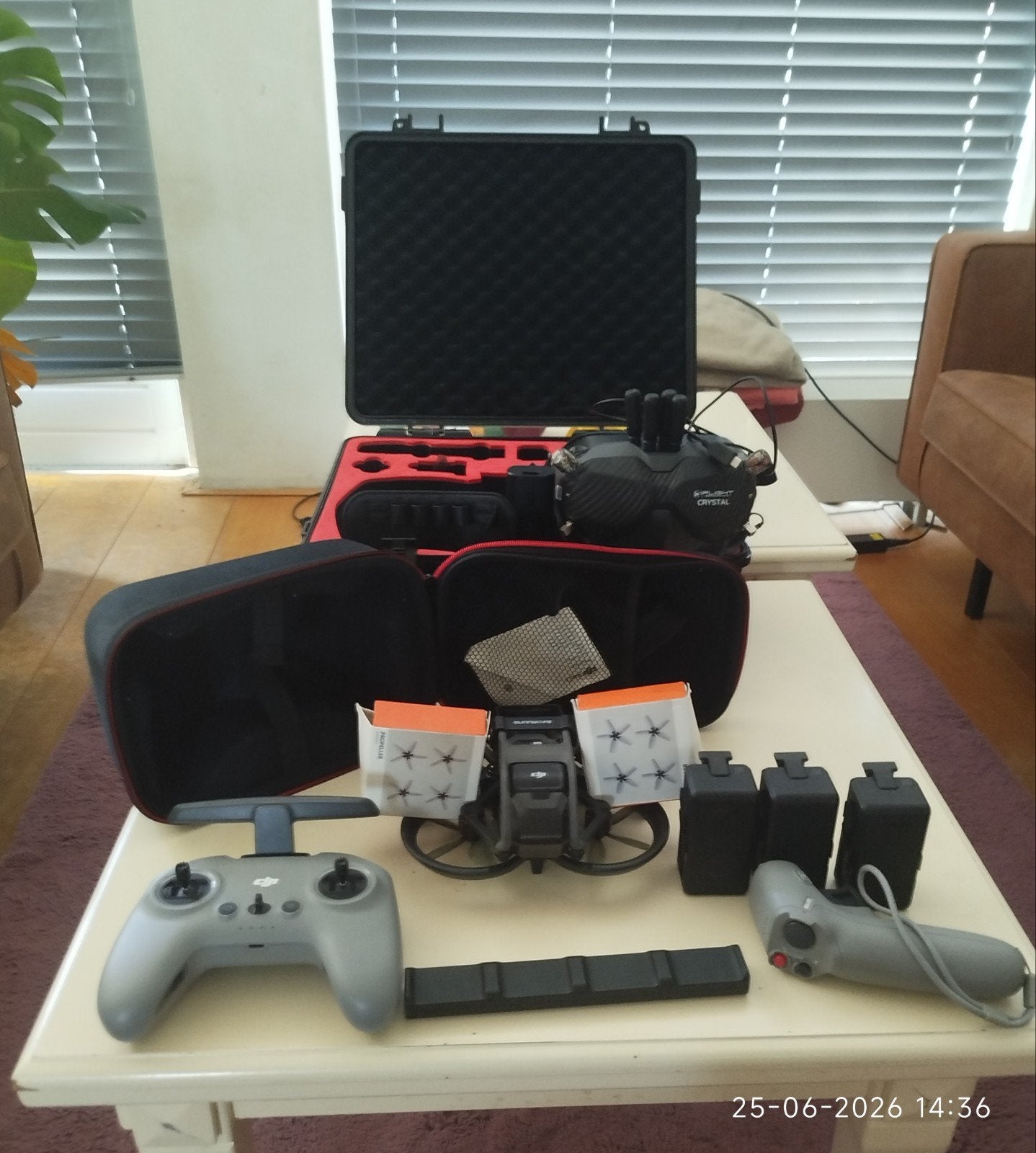 DJI Avata FPV Drone Set: met Goggles V2 & Controllers, Ophalen of Verzenden, Zo goed als nieuw