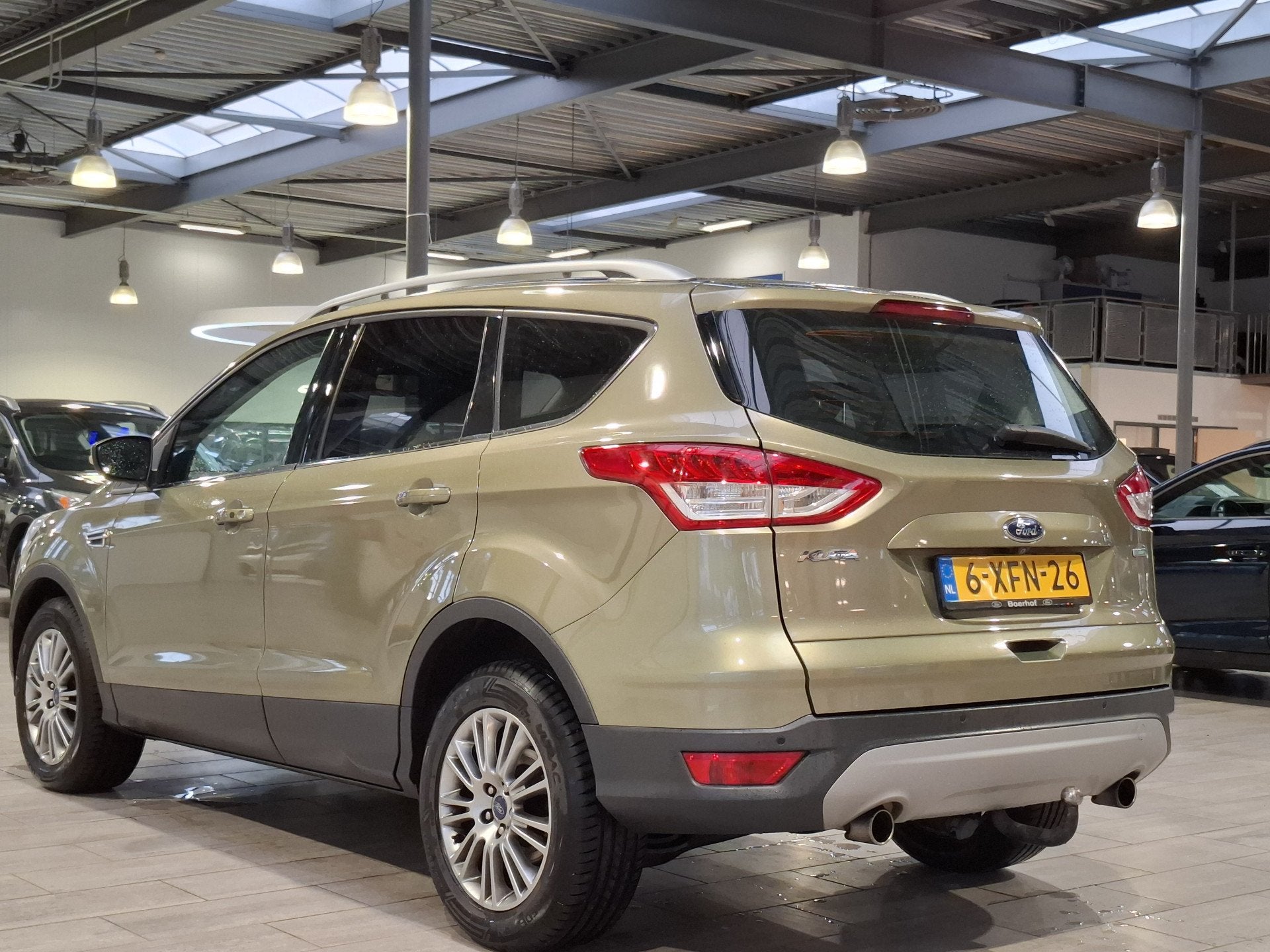 Ford Kuga 1.6 EcoBoost 150 pk Titanium | Trekhaak | Adaptive, 15 km/l, Gebruikt, Zwart, 4 cilinders