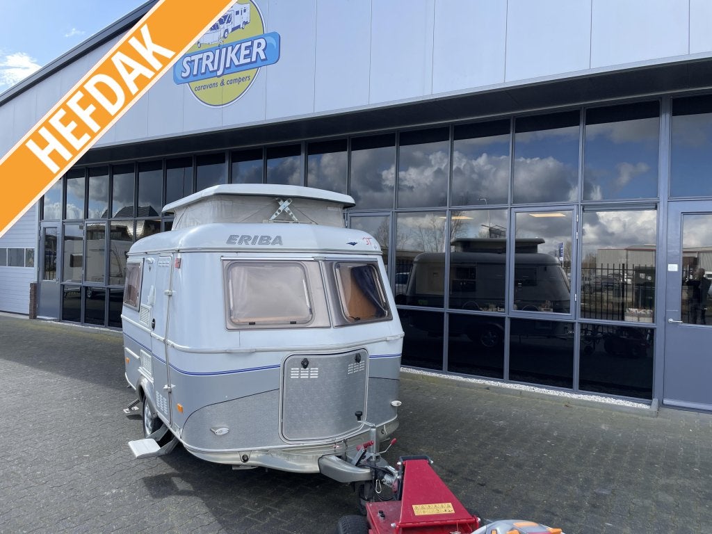 Eriba Touring 320 GT Bed/ Zit WC + Tent kompakt hefdak 850kg, Tot en met 2, Bedrijf, Treinzit, 750 - 1000 kg