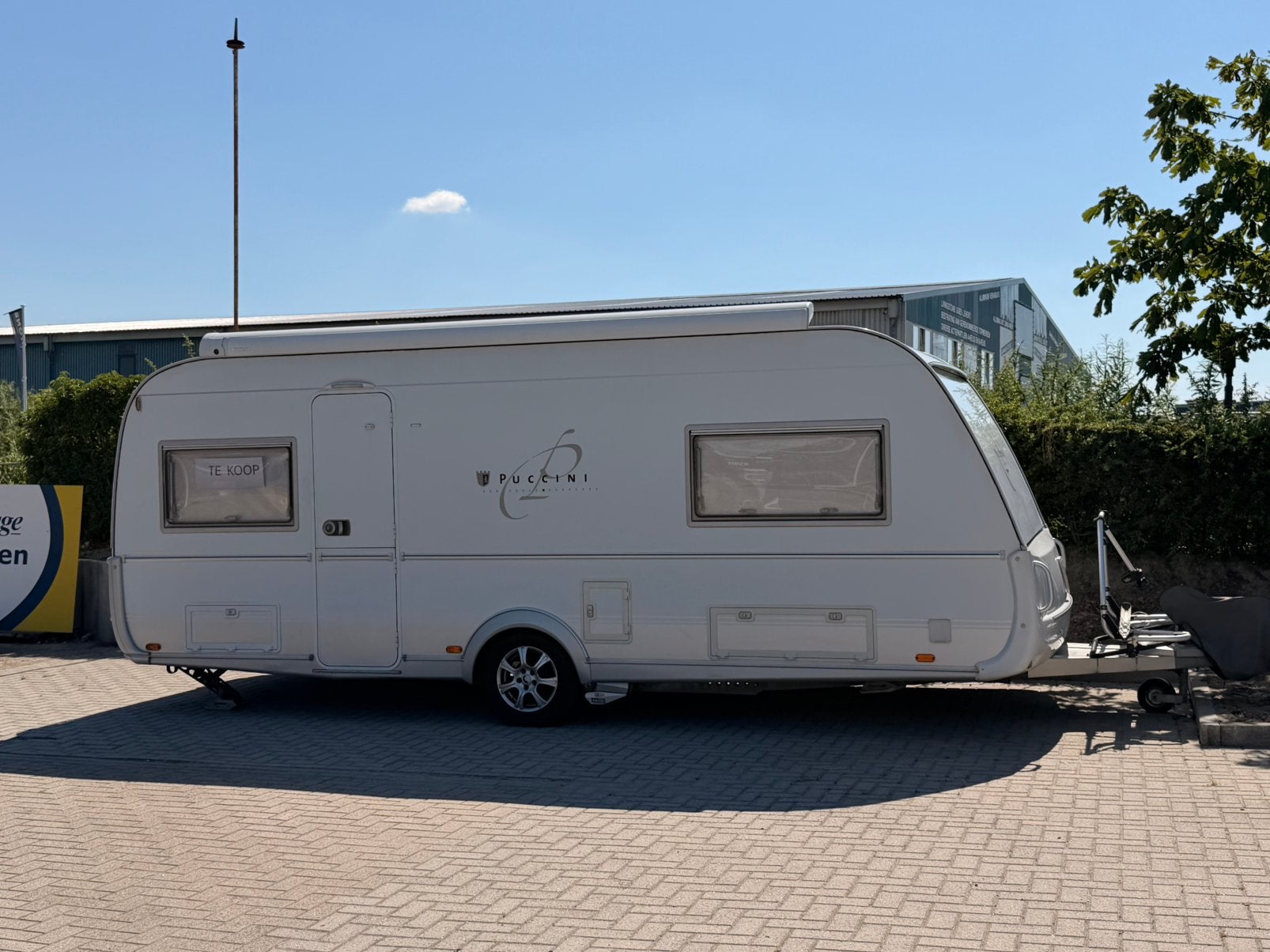 Tabbert Puccini 560 E – Luxe en compleet uitgeruste caravan, 2 aparte bedden, Rondzit, Tabbert, Particulier