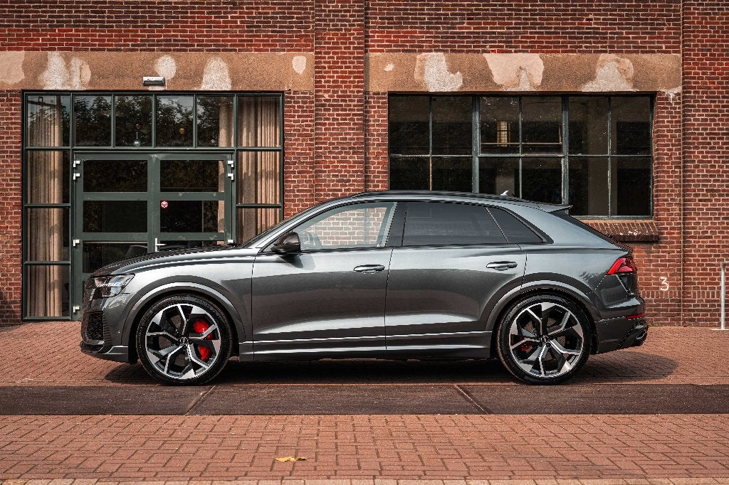 Audi RS Q8 Dynamic Plus | Keramisch | Carbon | B&O3D | 360, 600 pk, Vierwielaandrijving, 3996 cc, SUV of Terreinwagen