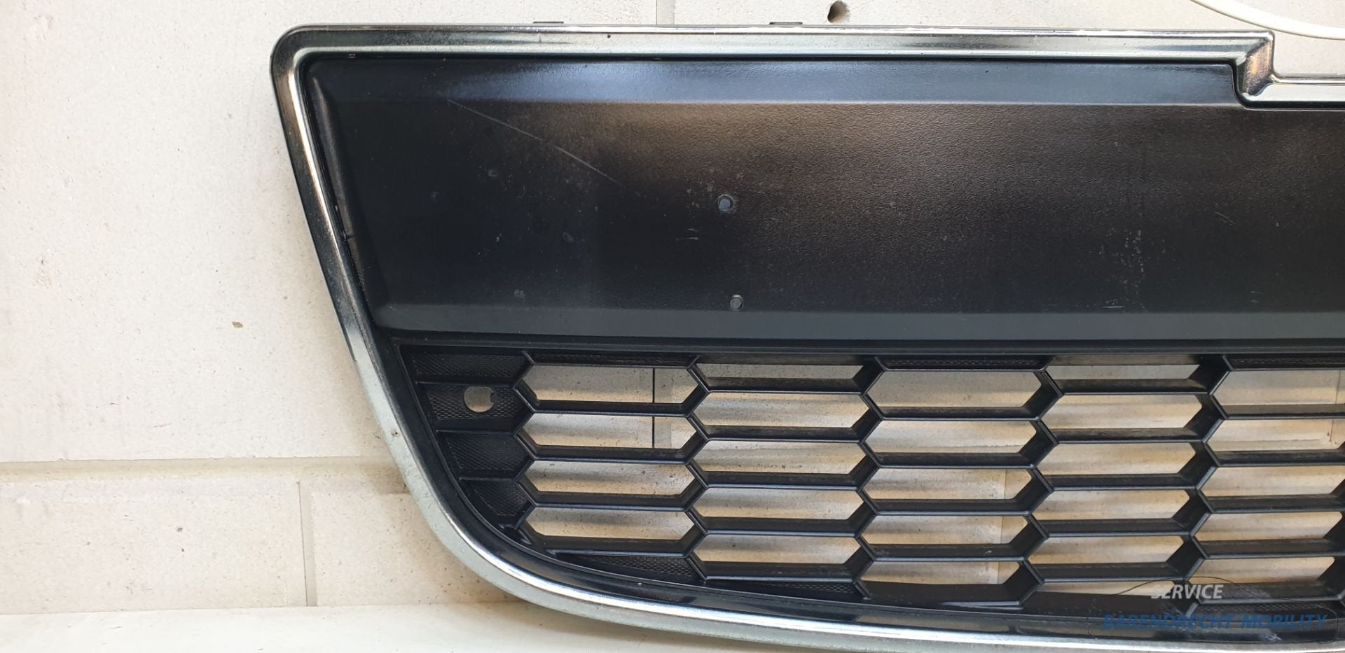 Bumpergrille Chevrolet Aveo facelift 60001470 gebruikt 2007, Gebruikt, Info@gm.com, Chevrolet, Voor