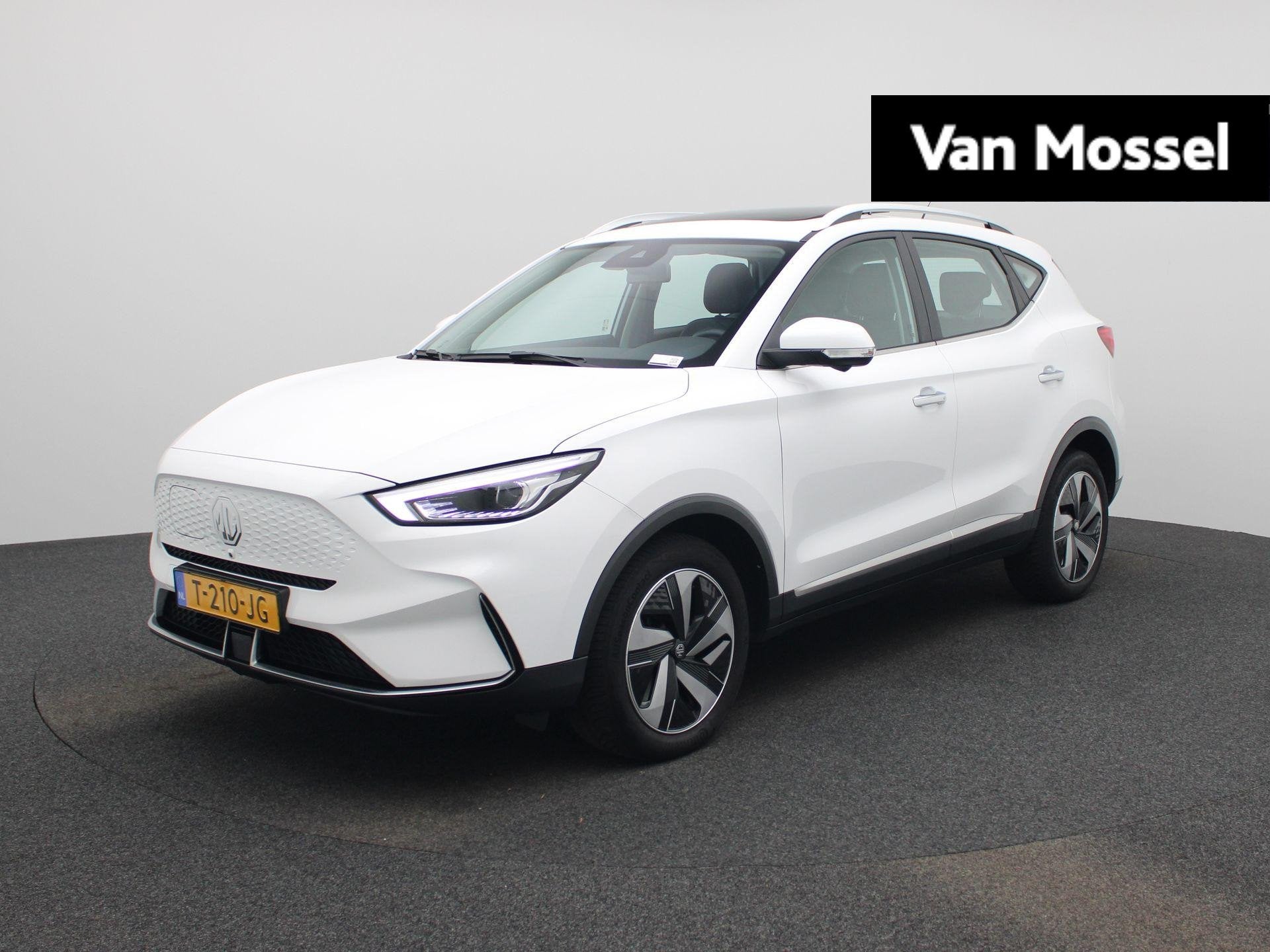 MG ZS EV Long Range Luxury 70 kWh | Leder | Panoramadak | Le, Auto's, 12 maanden, Gebruikt, ZS, Wit